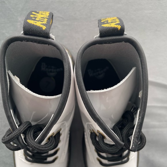 Dr. Martens Unisex‎ Zavala White Patent Leather Combat Boots Women’s US 7 - Picture 10 of 12